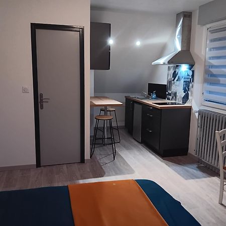 Studio Est Proche Centre Ville Лудеак Екстер'єр фото